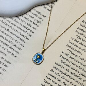 luxe necklace